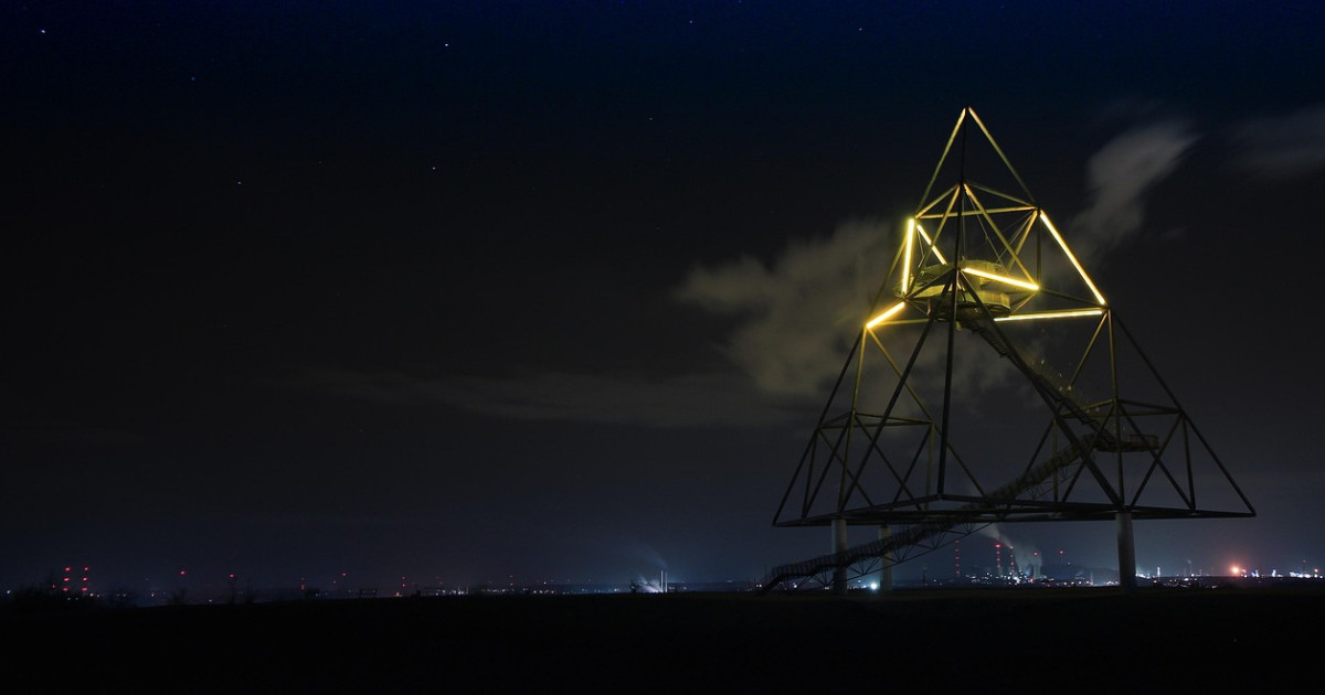 tetraeder bottrop climbing structure landmark